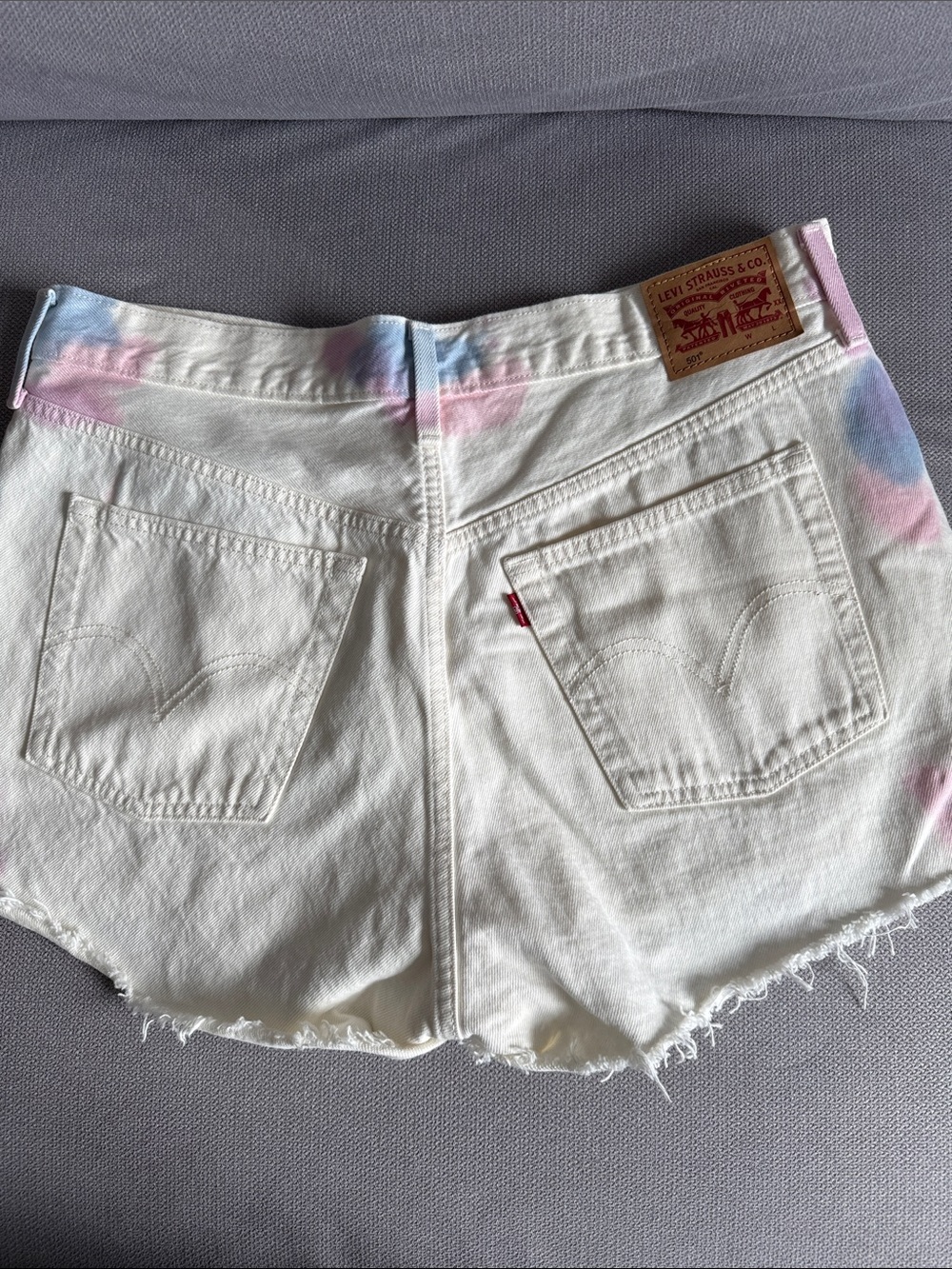 Levi's White Denim Shorts with Pastel Tie-Dye Accents Size 33